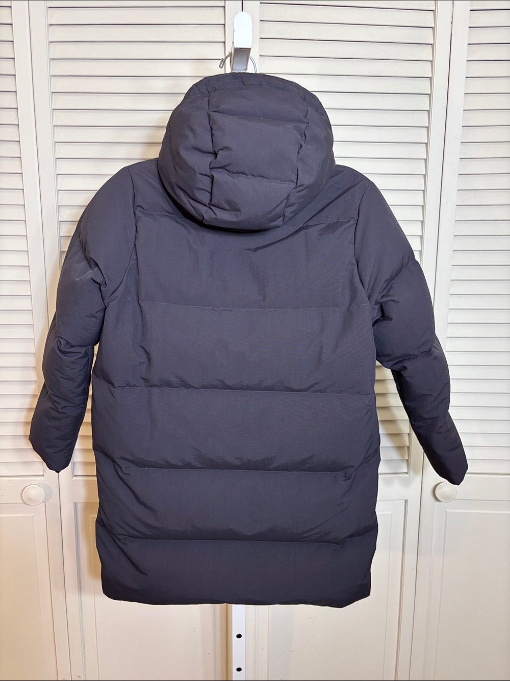 Patagonia Boys Black Quilted Hooded Down Puffer Jacket Medium (Size 10) - Picture 3 of 9